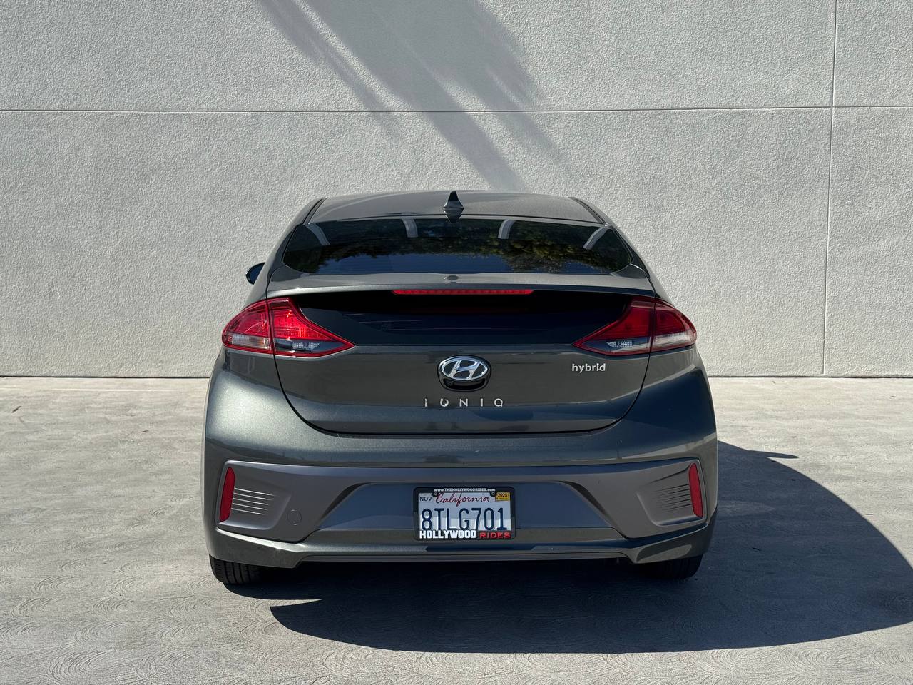 2020 Hyundai Ioniq Hybrid SE FWD