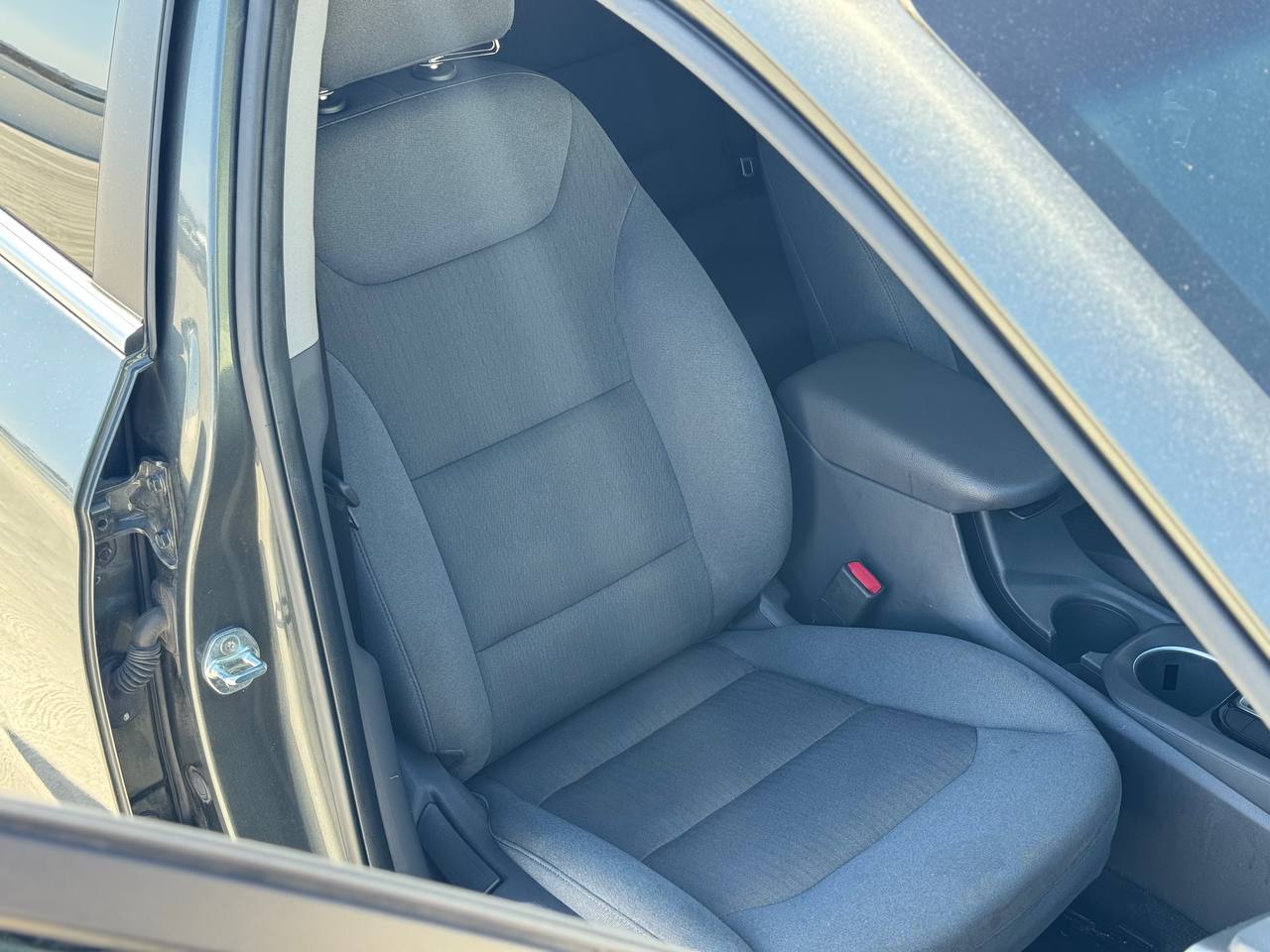 2020 Hyundai Ioniq Hybrid SE FWD