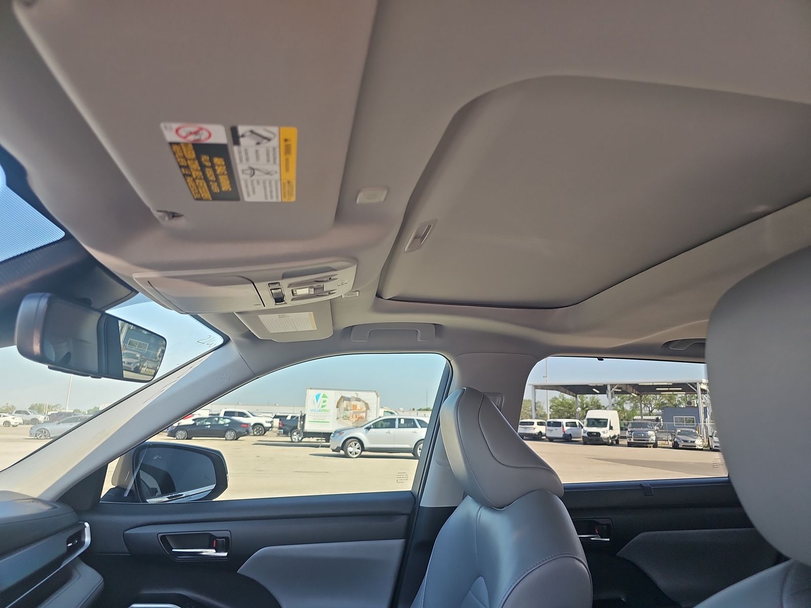 2023 Toyota Highlander XLE FWD