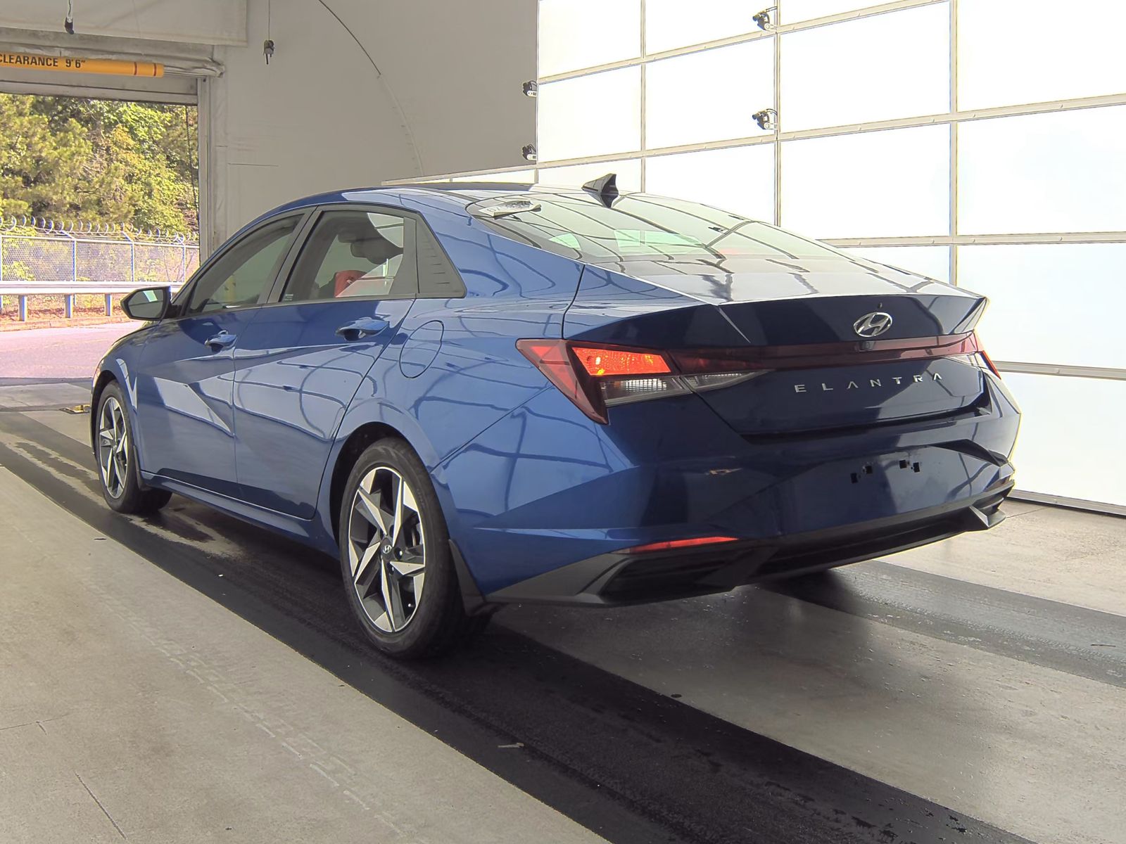 2023 Hyundai Elantra SEL FWD