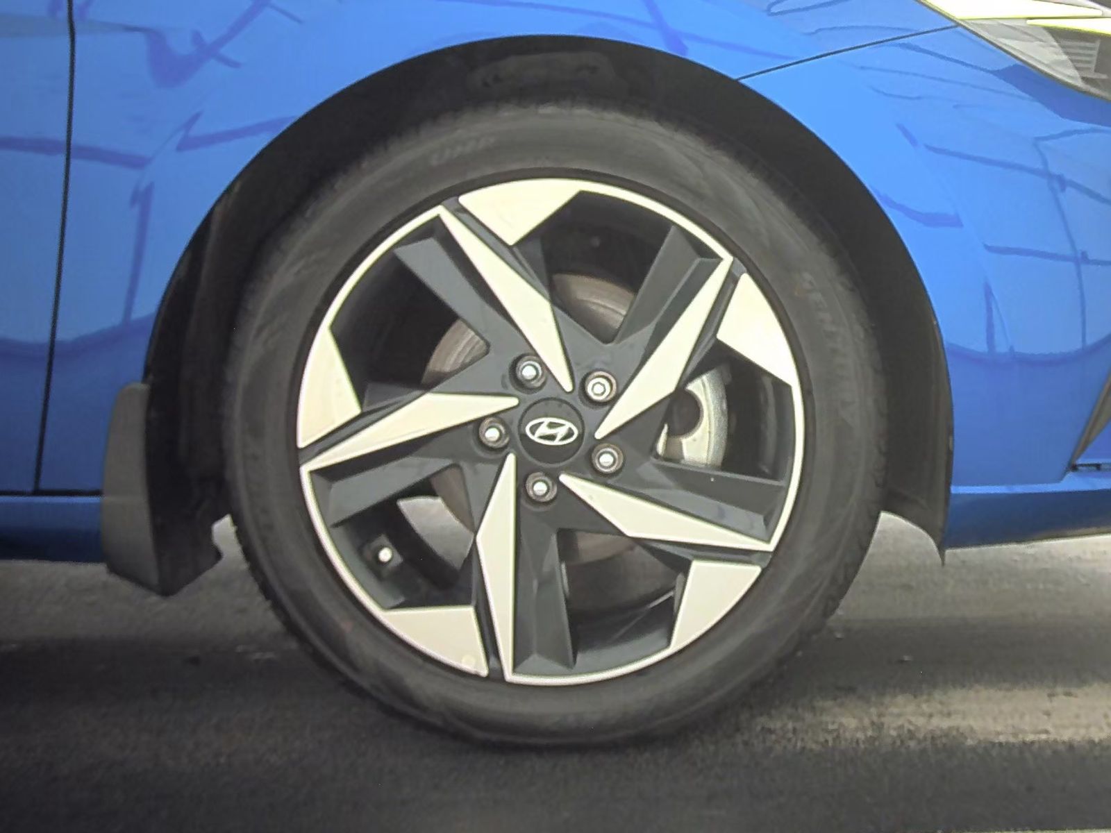 2023 Hyundai Elantra SEL FWD