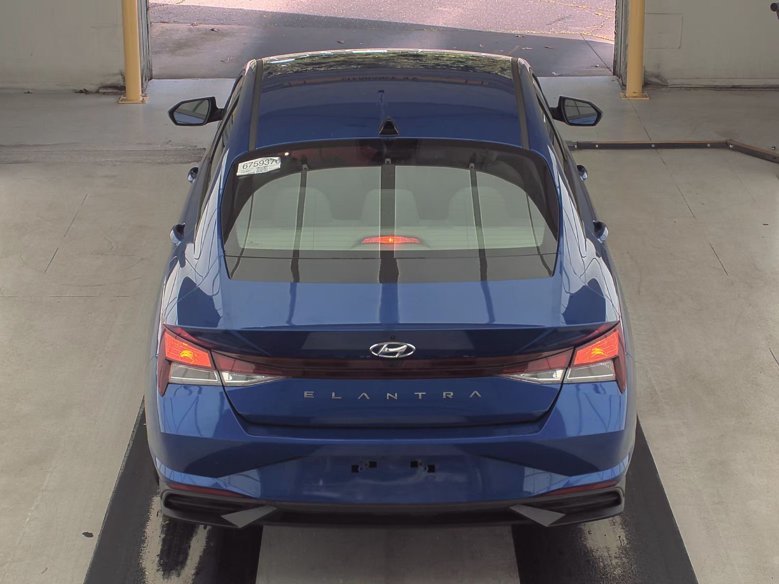 2023 Hyundai Elantra SEL FWD