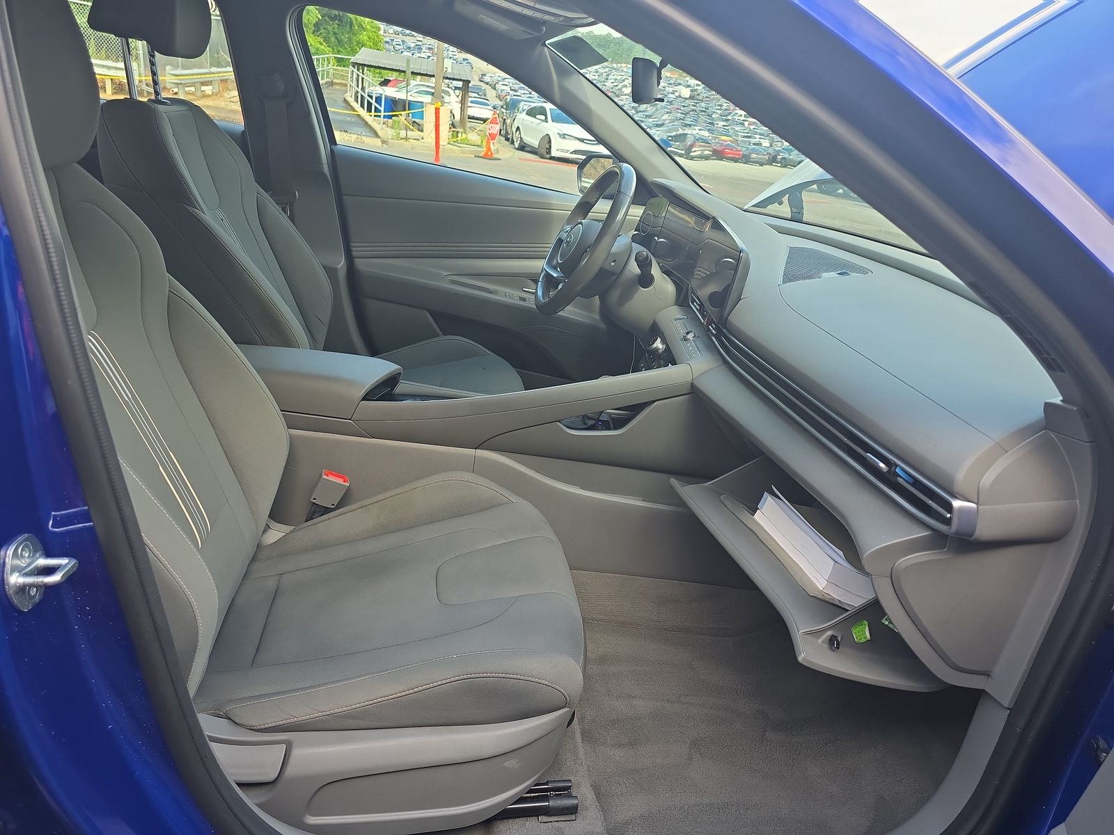 2023 Hyundai Elantra SEL FWD