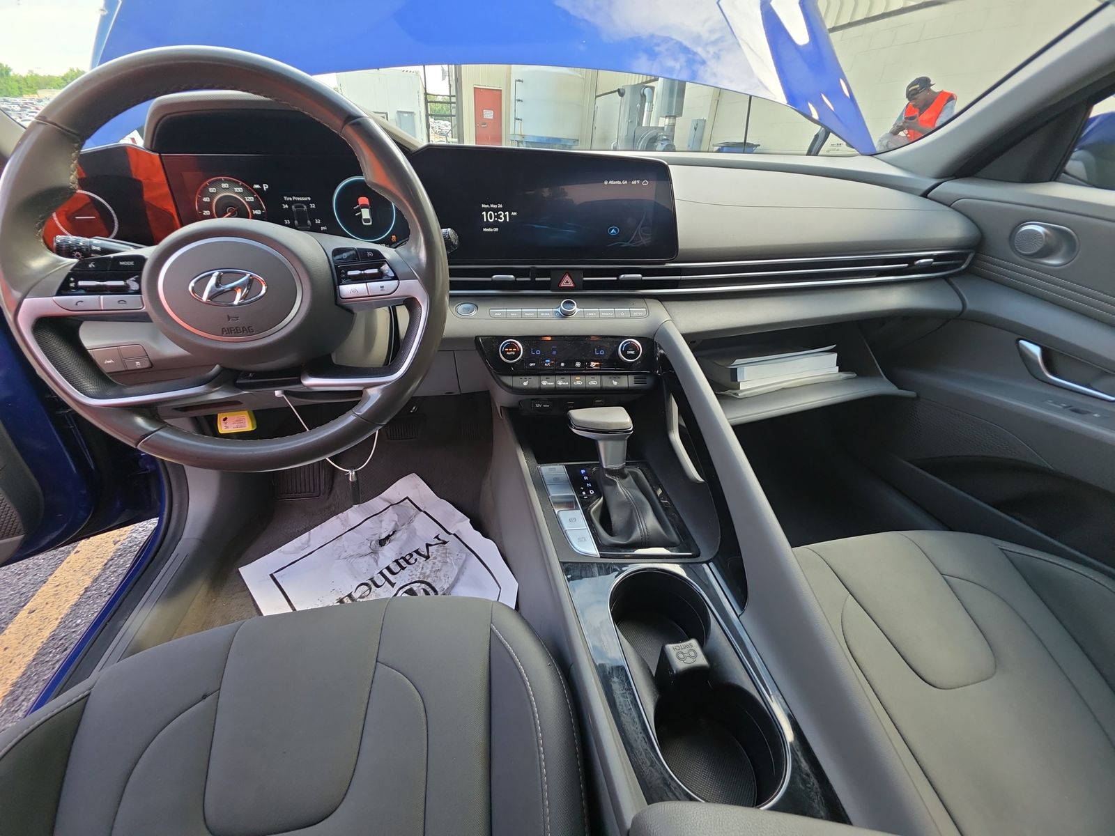 2023 Hyundai Elantra SEL FWD