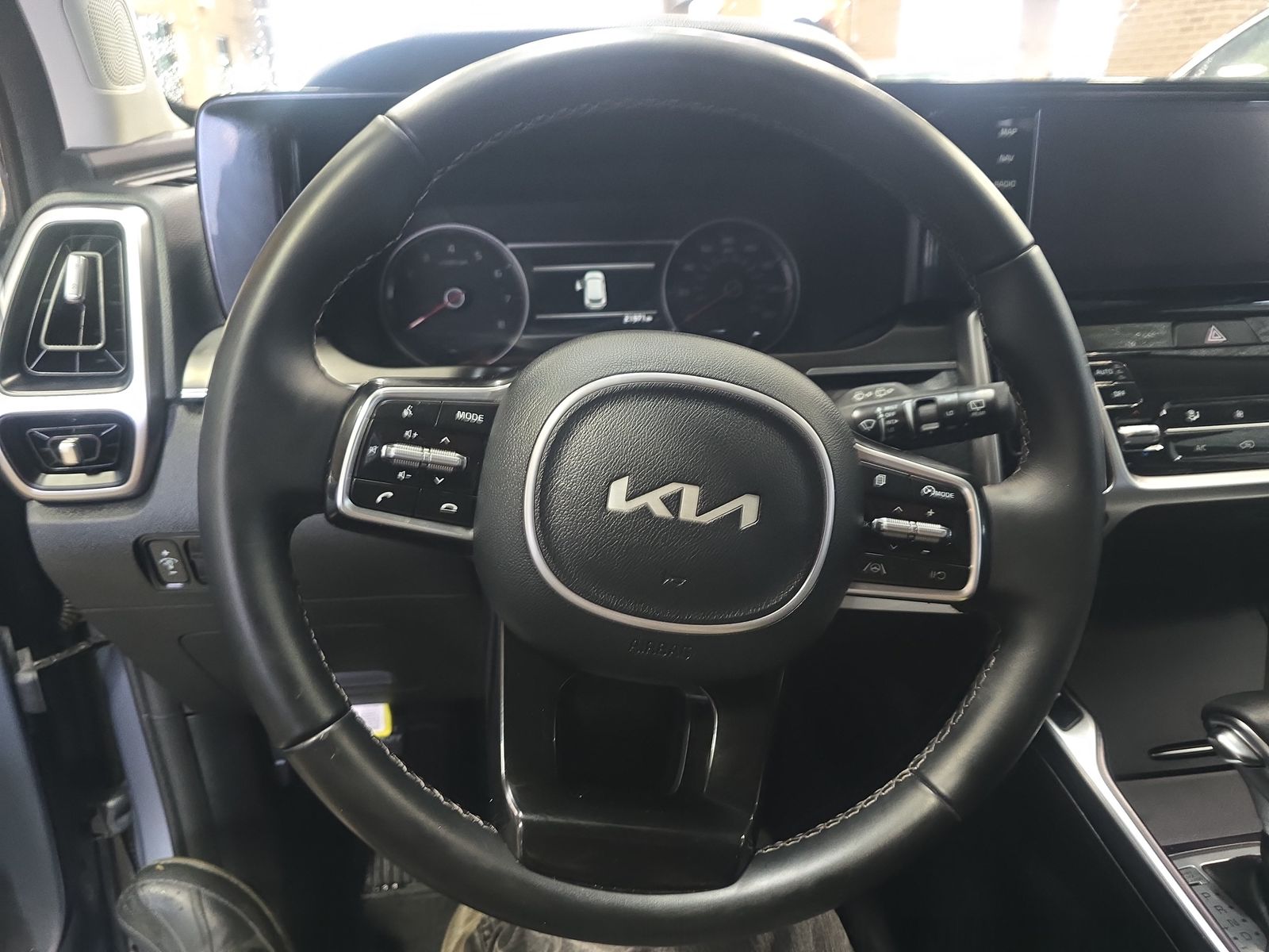 2022 Kia Sorento S FWD