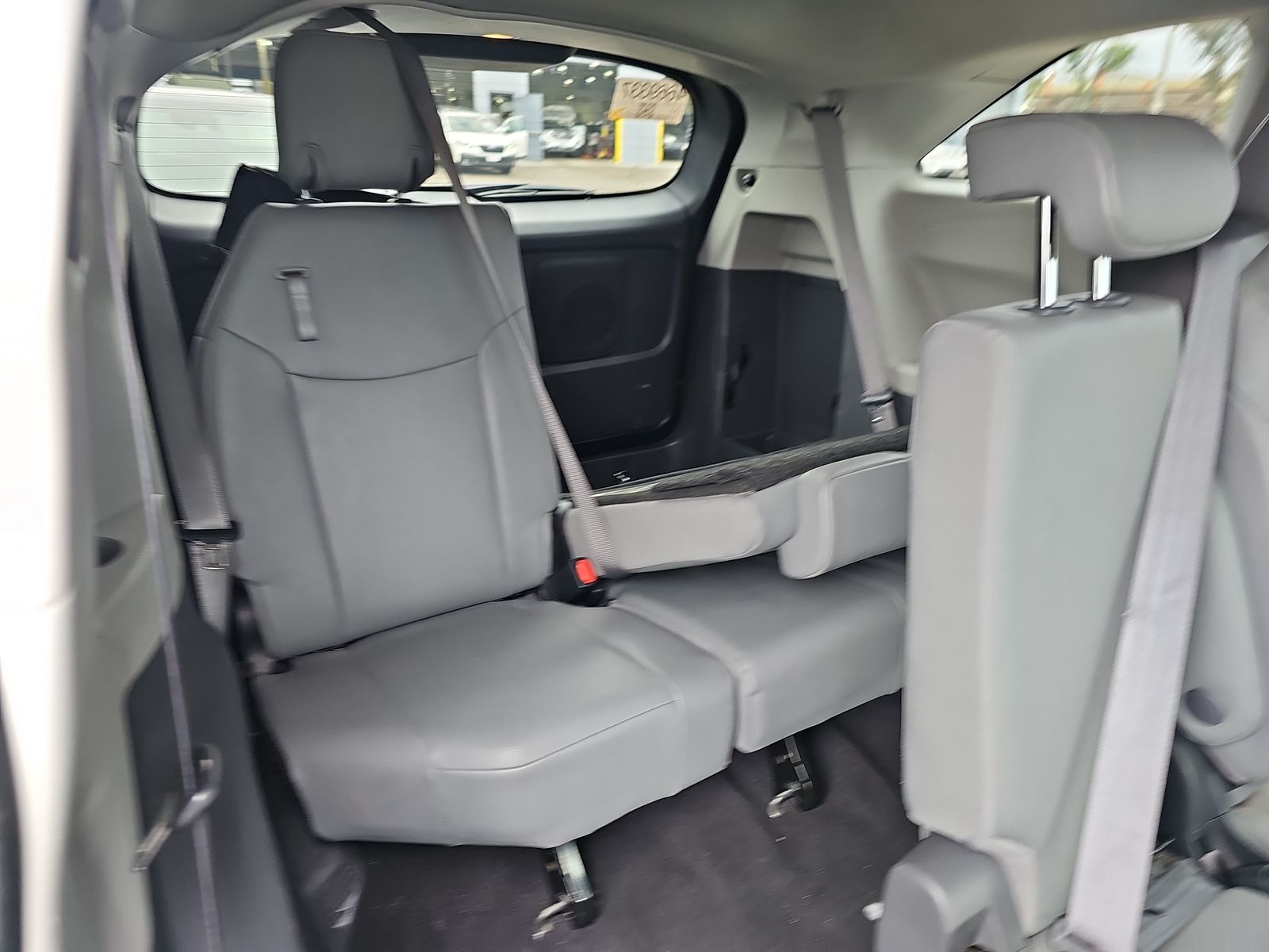 2023 Toyota Sienna XLE FWD