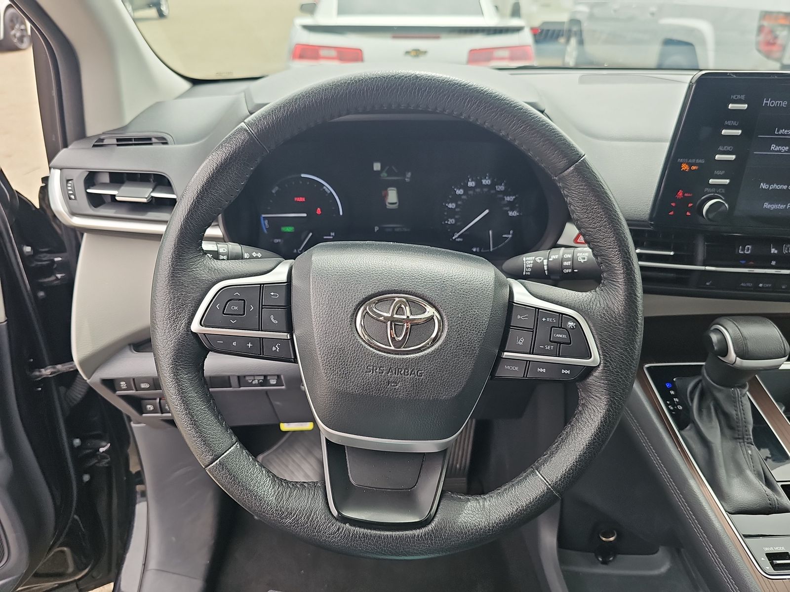 2023 Toyota Sienna XLE FWD