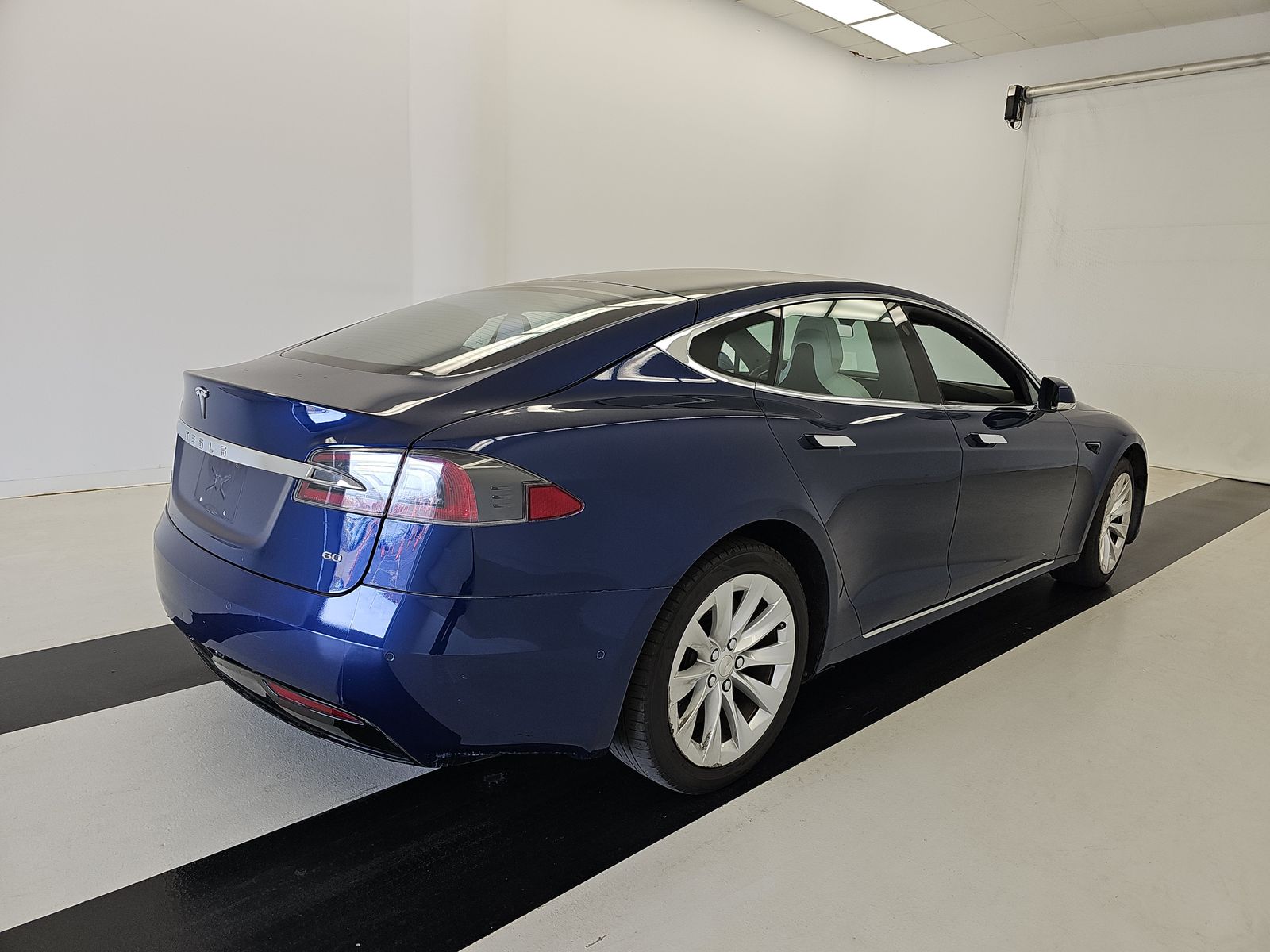 2017 Tesla Model S 60 RWD