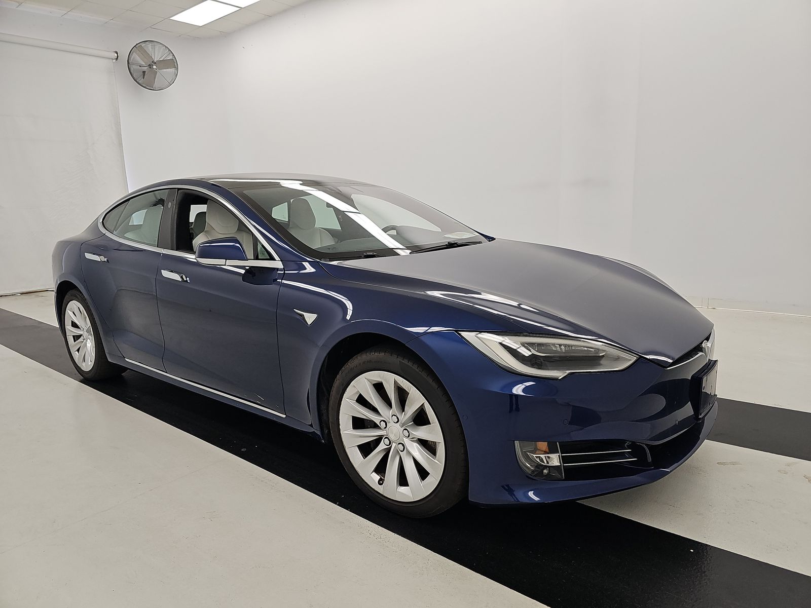 2017 Tesla Model S 60 RWD