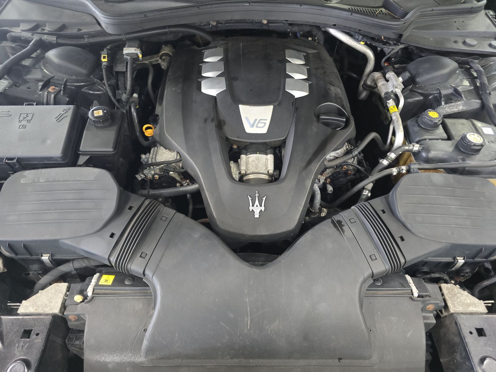 2015 Maserati Ghibli Base FWD