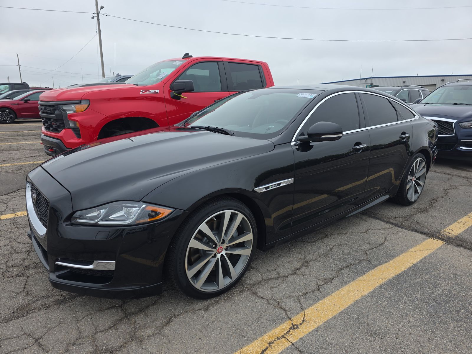 2017 Jaguar XJ R-Sport AWD