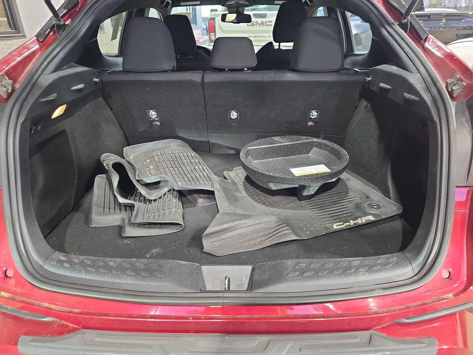 2019 Toyota C-HR XLE FWD