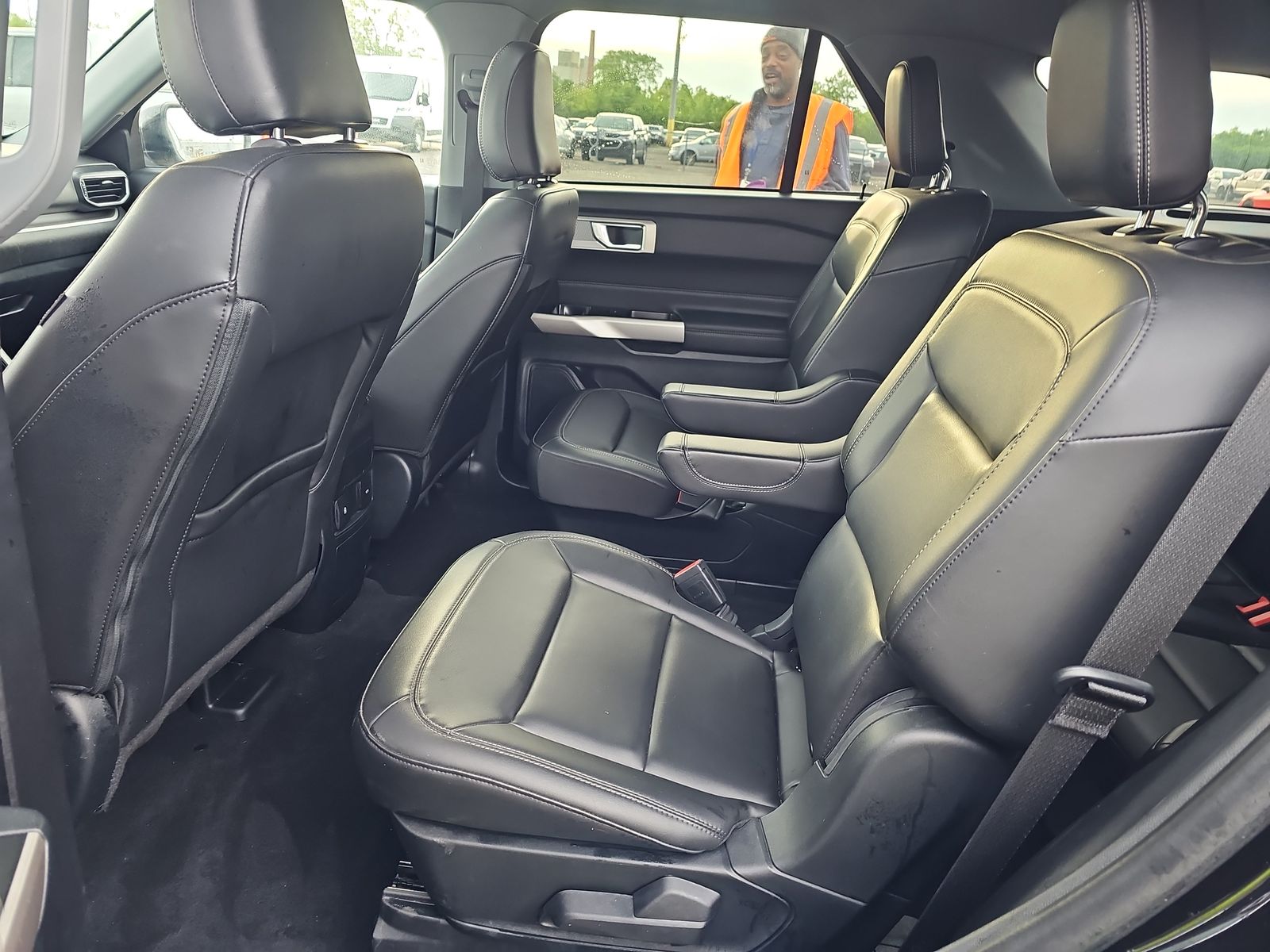 2023 Ford Explorer XLT AWD