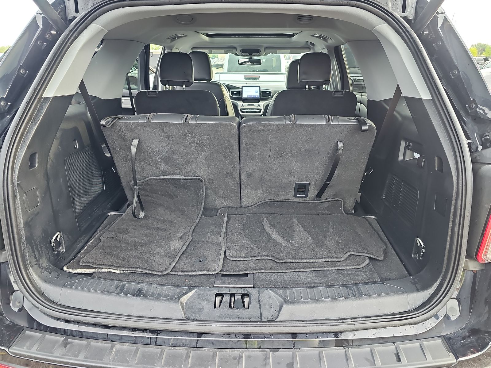 2023 Ford Explorer XLT AWD