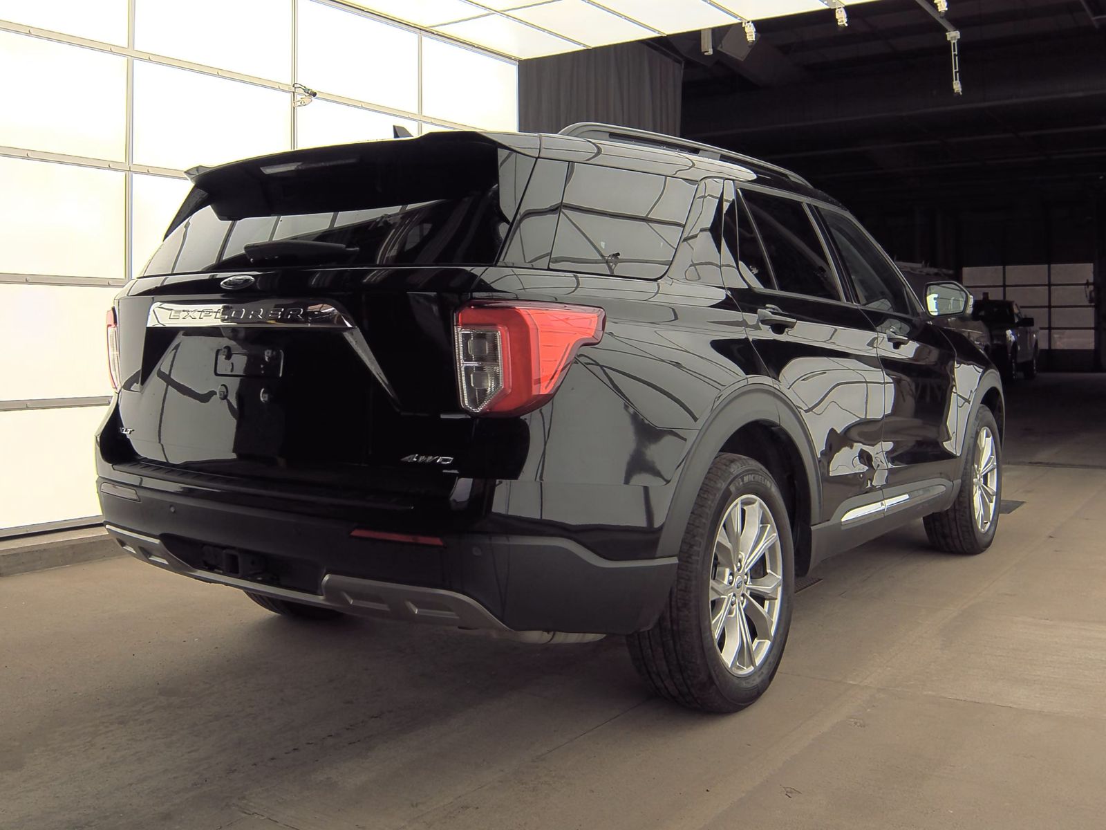 2023 Ford Explorer XLT AWD