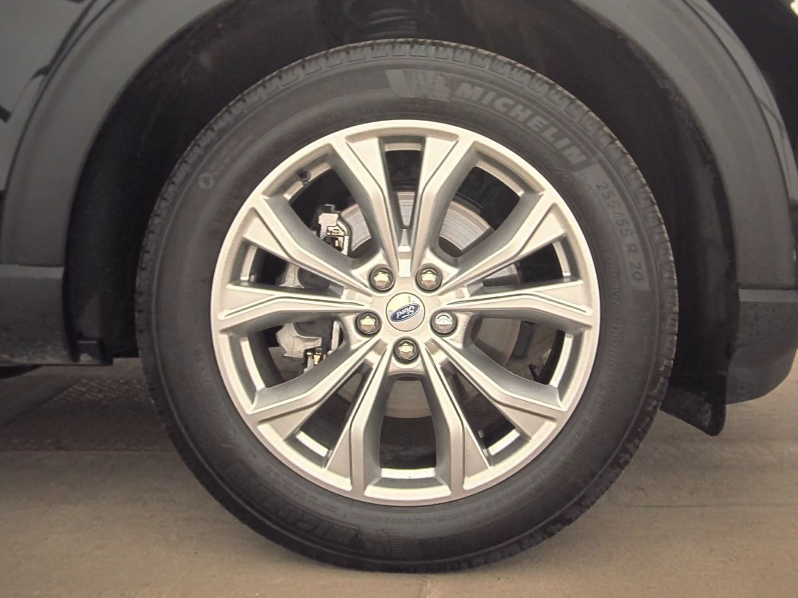 2023 Ford Explorer XLT AWD