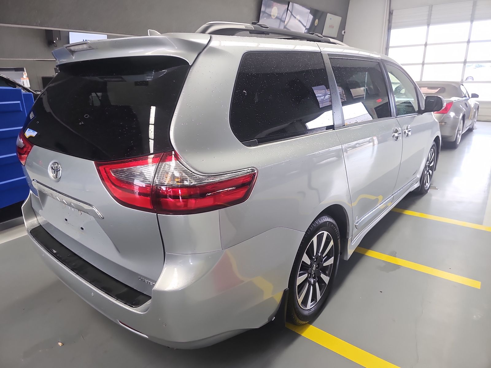 2020 Toyota Sienna Limited Premium FWD
