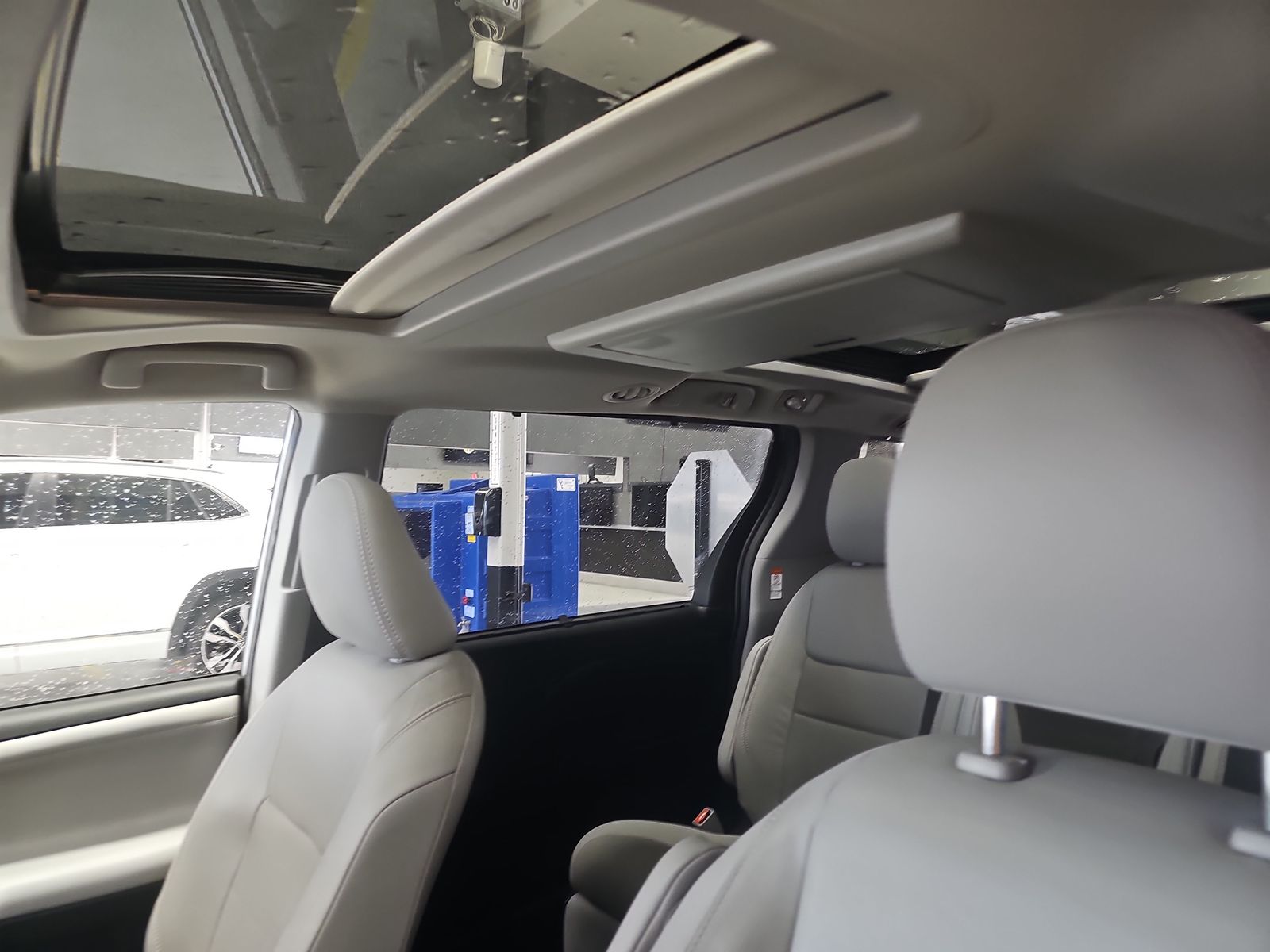 2020 Toyota Sienna Limited Premium FWD
