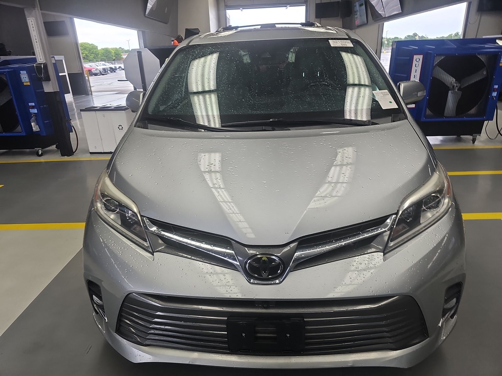 2020 Toyota Sienna Limited Premium FWD