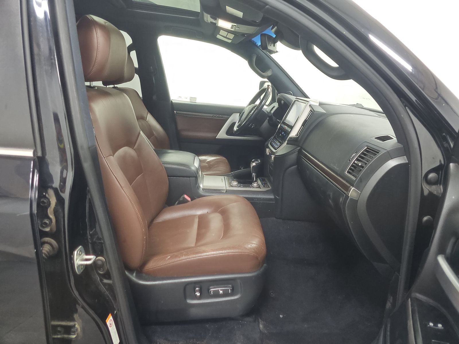 2018 Toyota Land Cruiser Base AWD