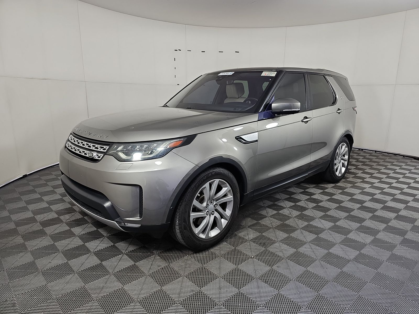 2017 Land Rover Discovery HSE AWD