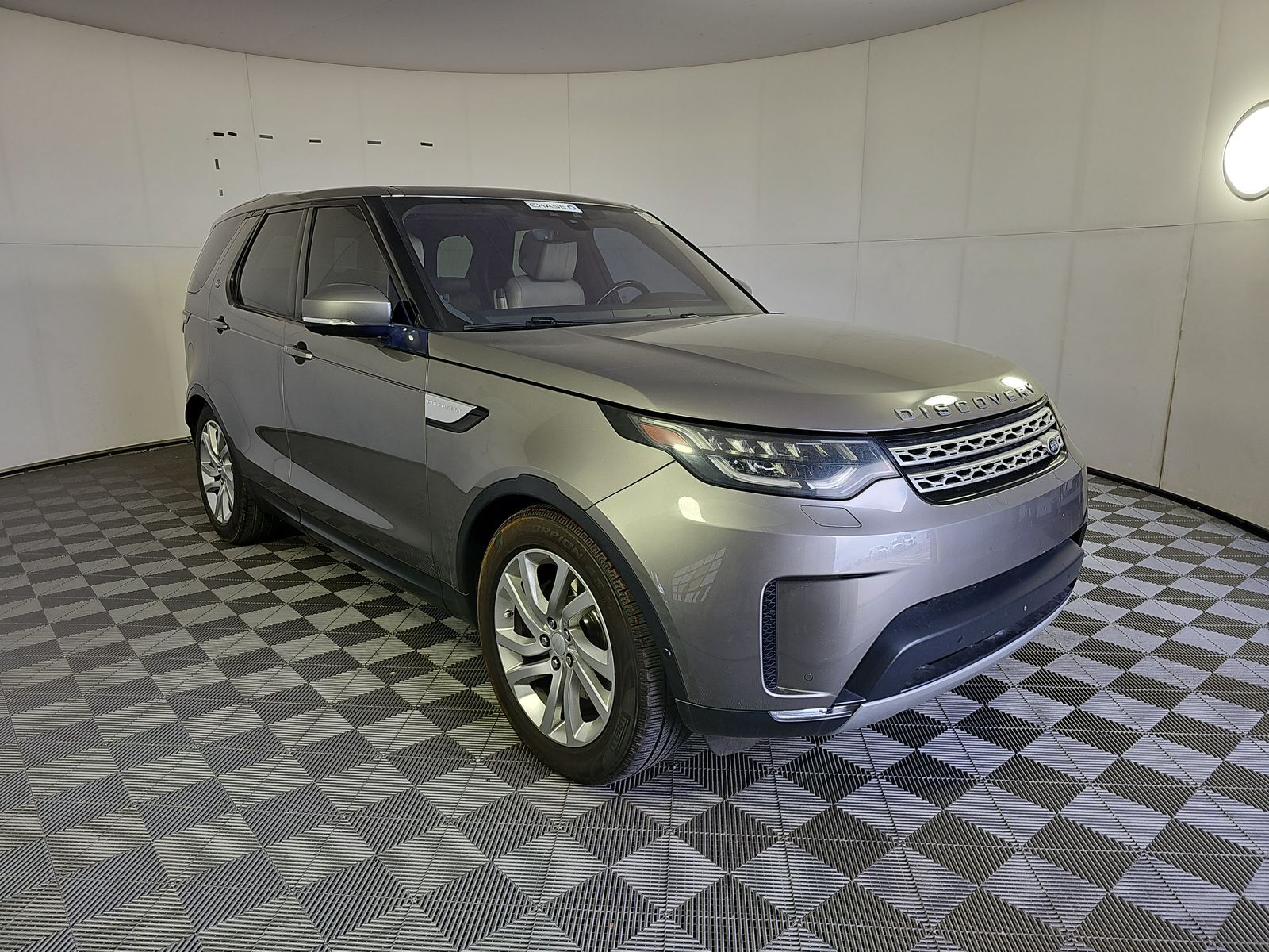 2017 Land Rover Discovery HSE AWD