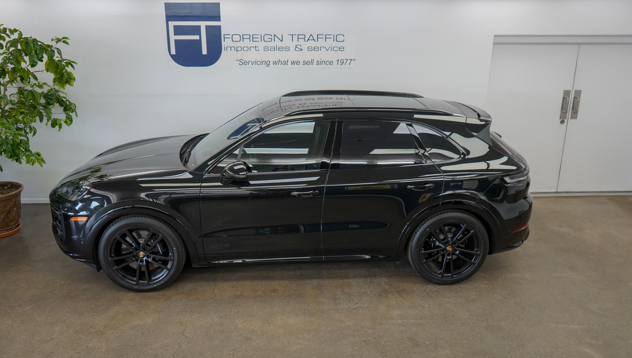 2025 Porsche Cayenne GTS