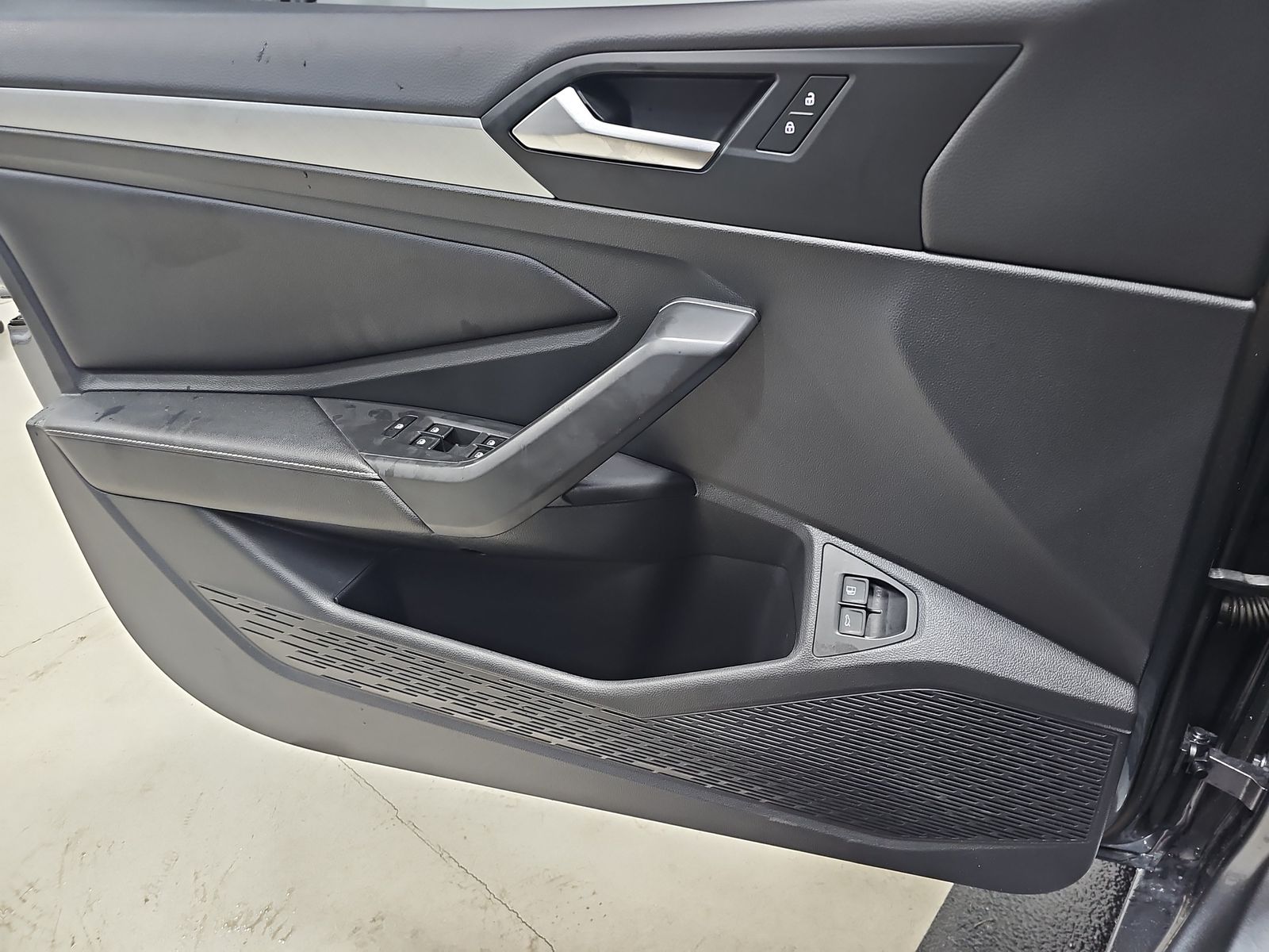 2022 Volkswagen Jetta 1.5T SE FWD