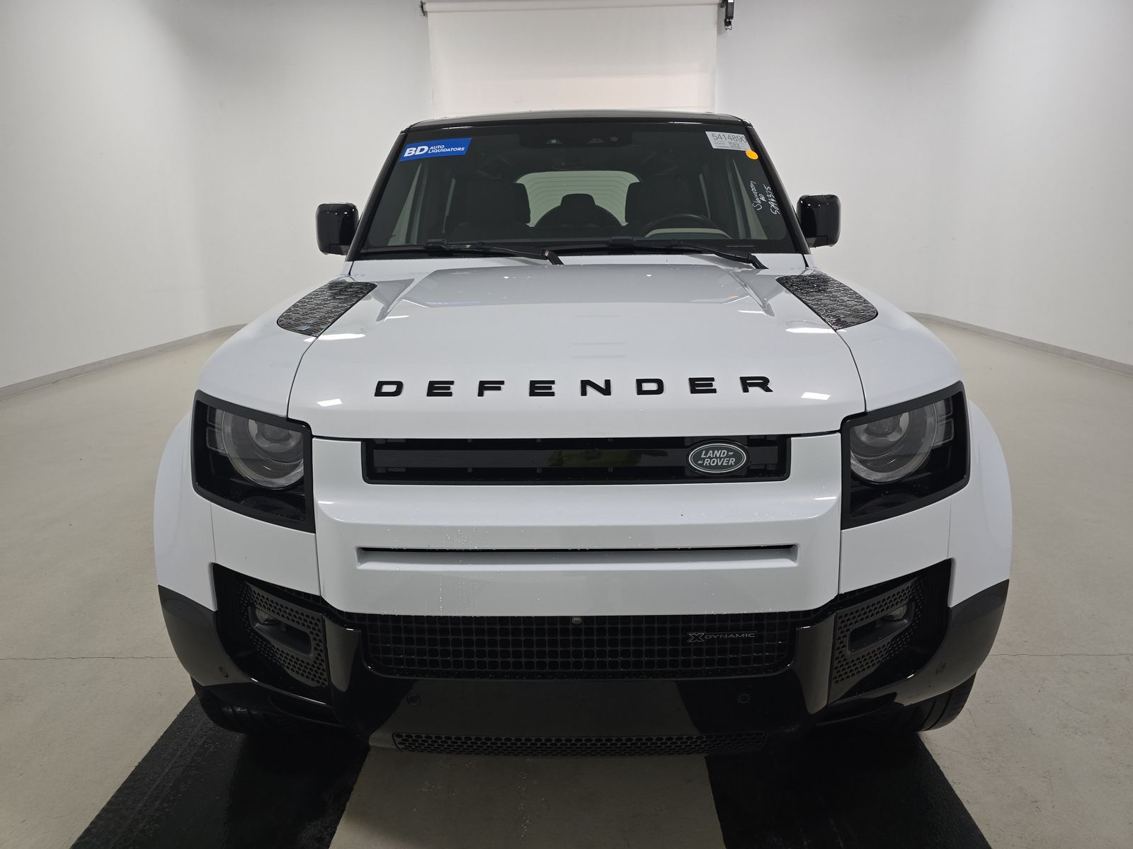 2023 Land Rover Defender 110 X-Dynamic SE AWD