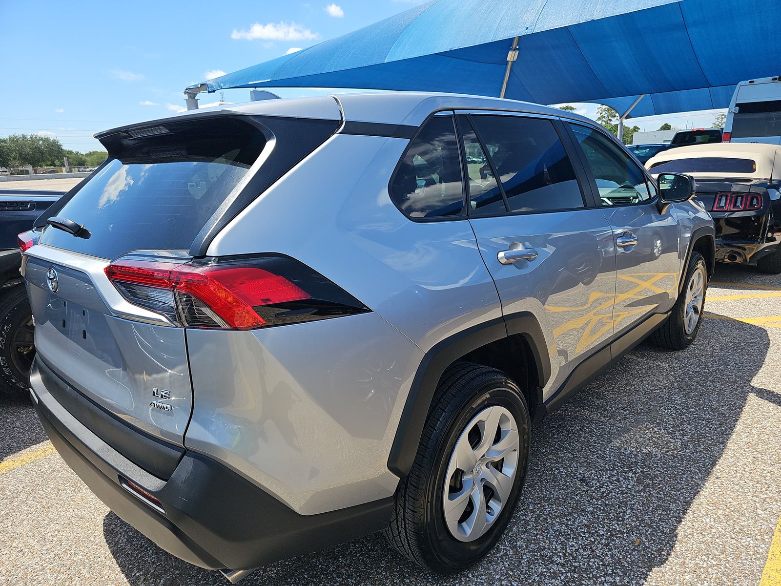 2024 Toyota RAV4 LE AWD