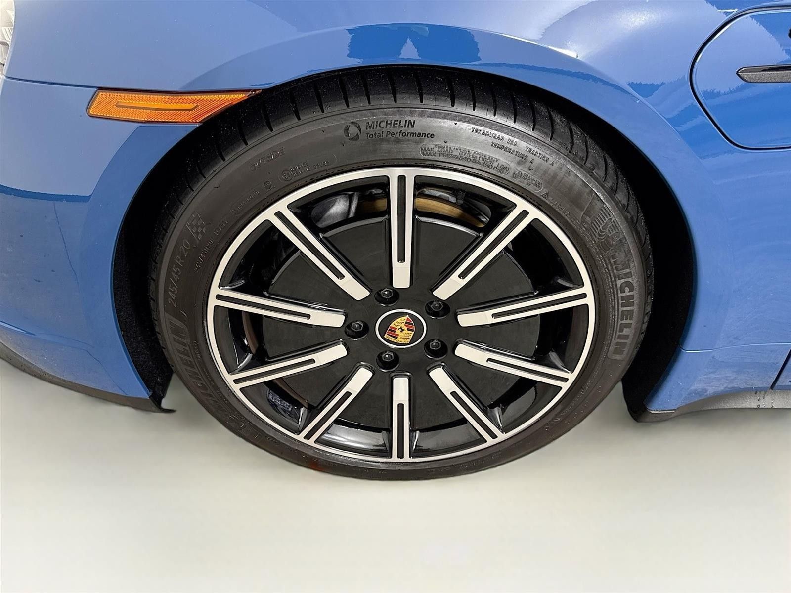 2023 Porsche Taycan Base RWD