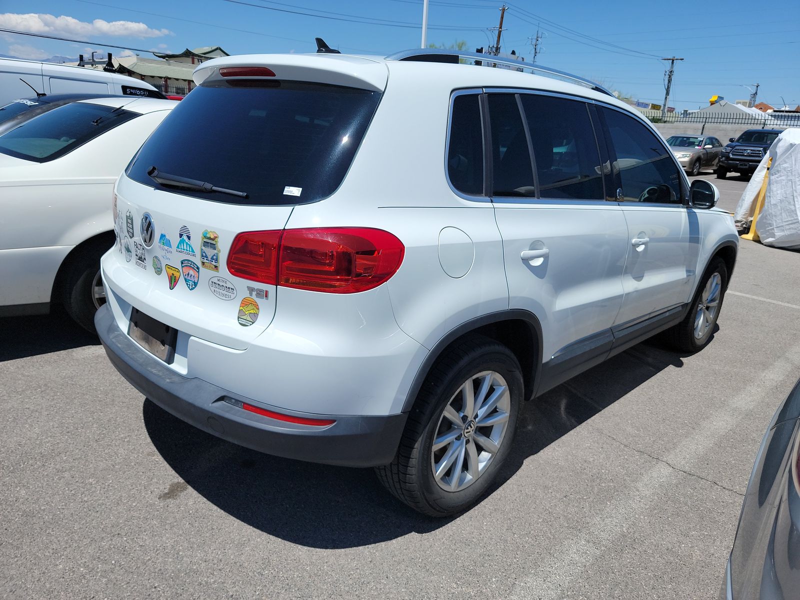 2017 Volkswagen Tiguan 2.0T Wolfsburg Edition FWD