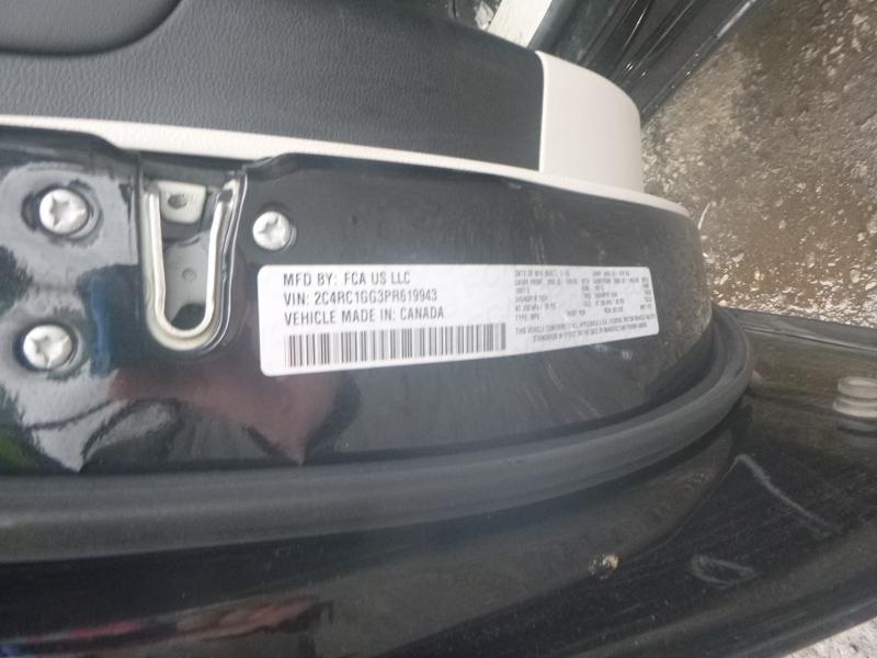 2023 Chrysler Pacifica Limited FWD