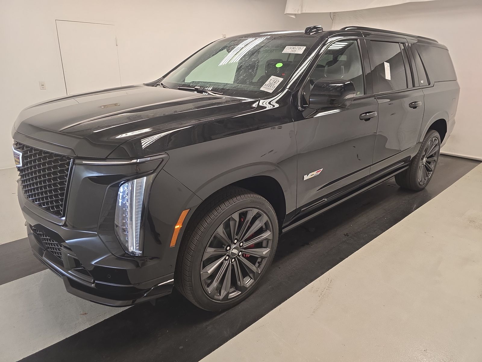 2025 Cadillac Escalade ESV V-Series AWD