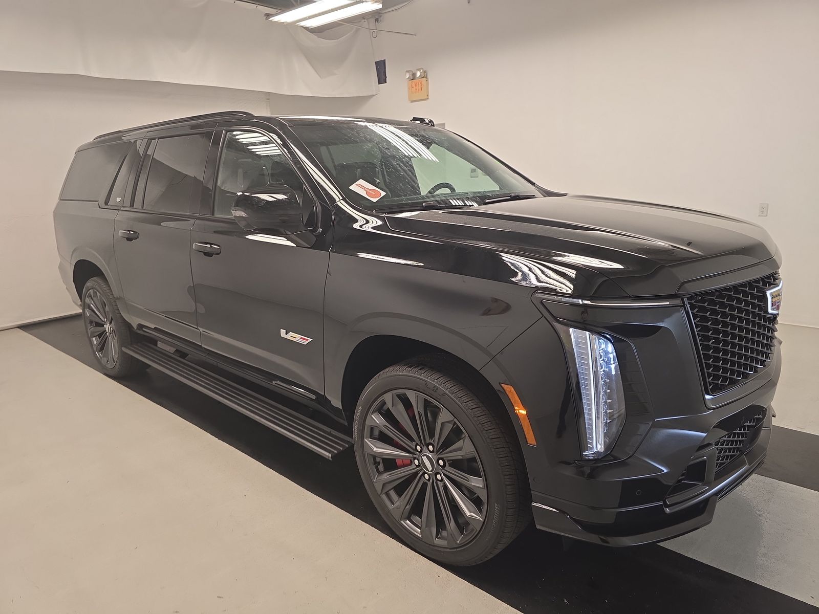 2025 Cadillac Escalade ESV V-Series AWD
