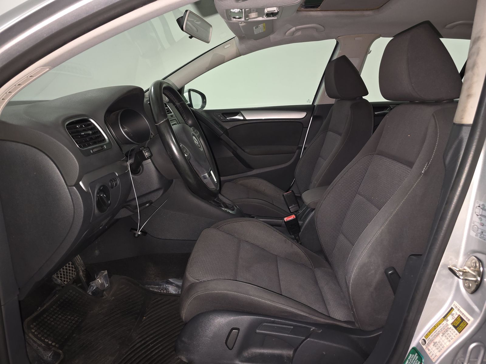 2014 Volkswagen Golf 2.5L FWD