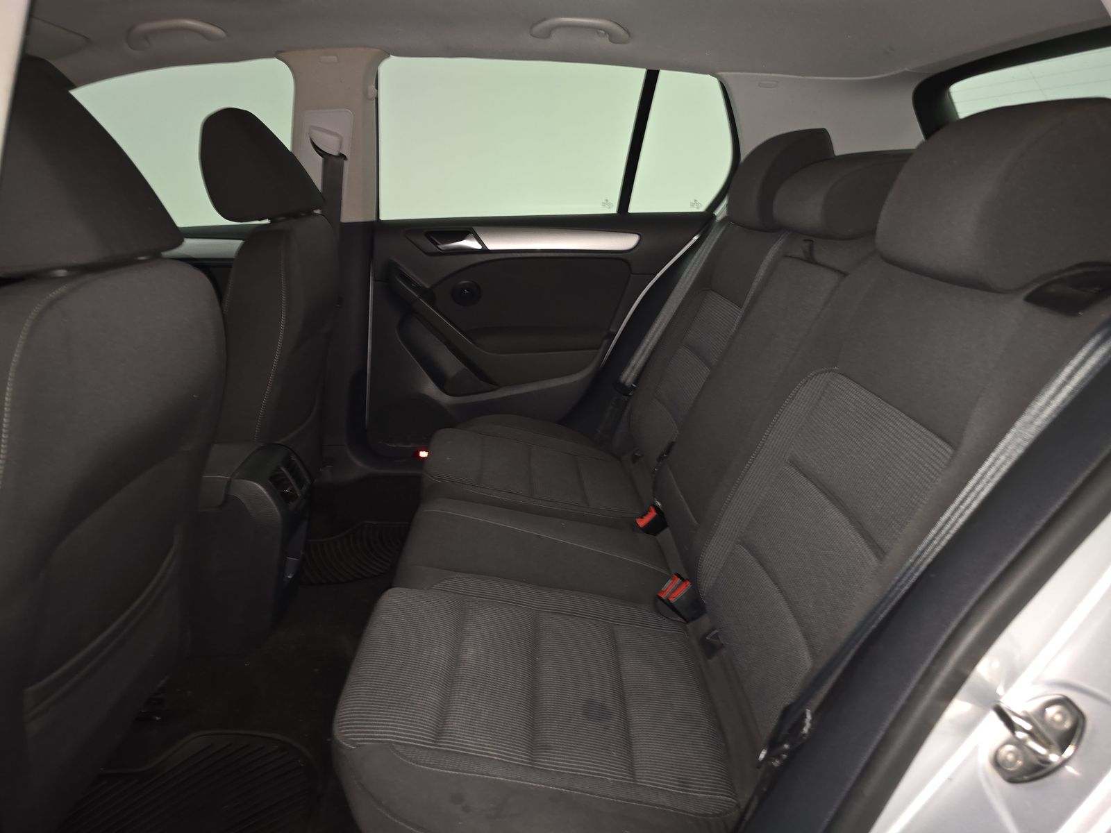 2014 Volkswagen Golf 2.5L FWD