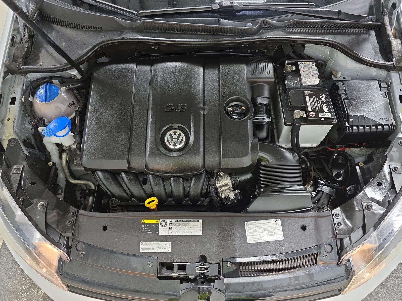 2014 Volkswagen Golf 2.5L FWD