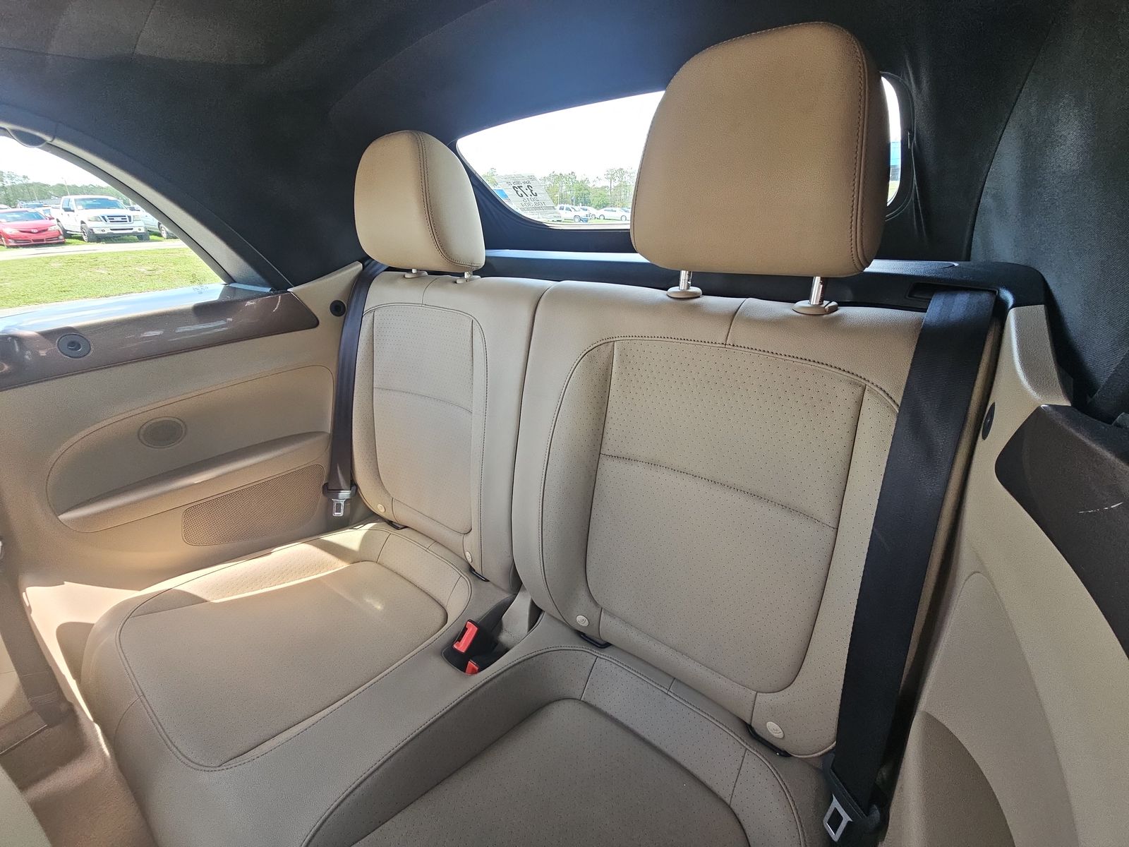 2015 Volkswagen Beetle 1.8T FWD