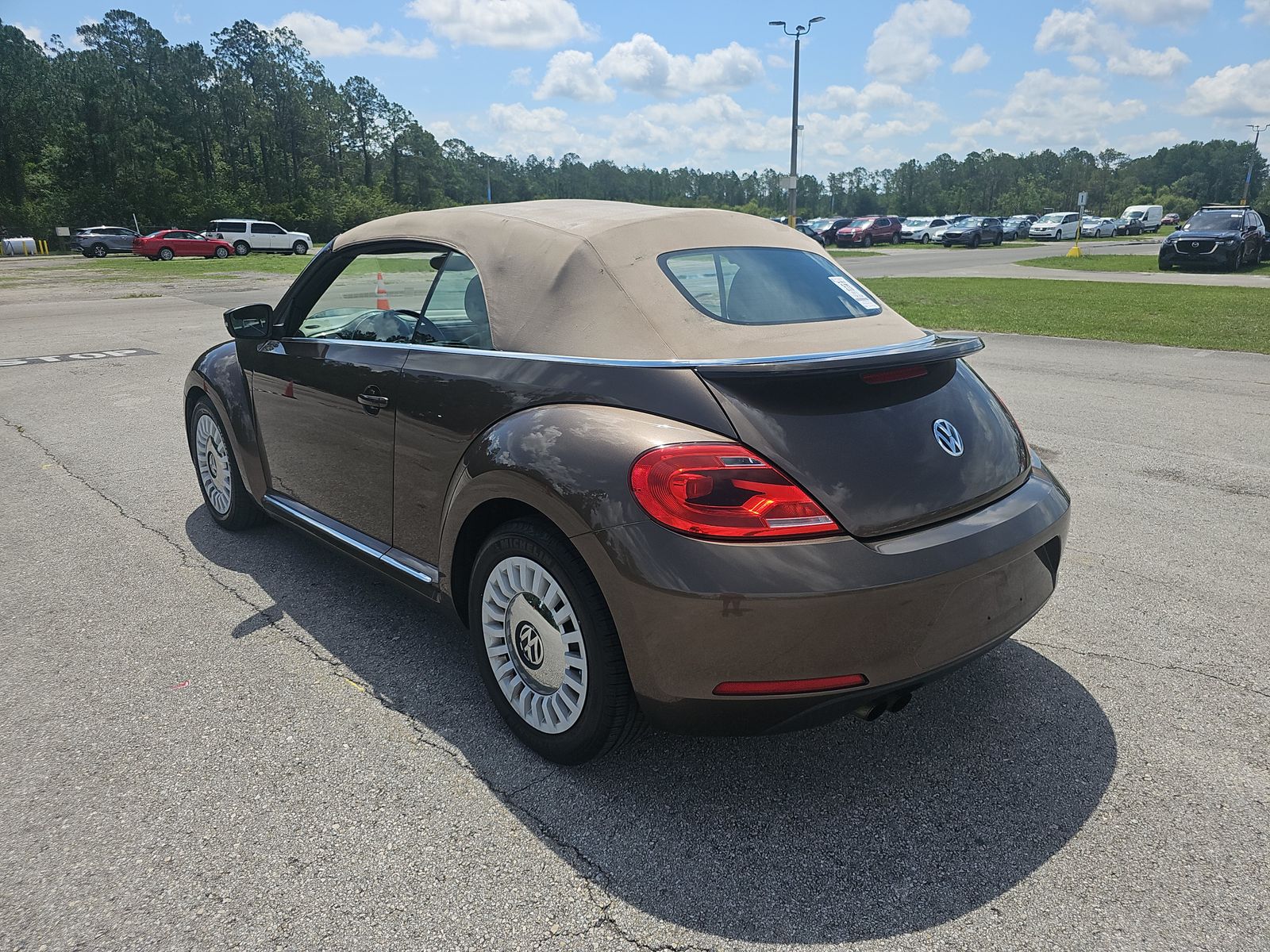 2015 Volkswagen Beetle 1.8T FWD