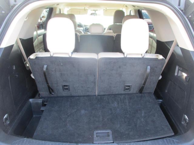 2023 Ford Explorer XLT RWD