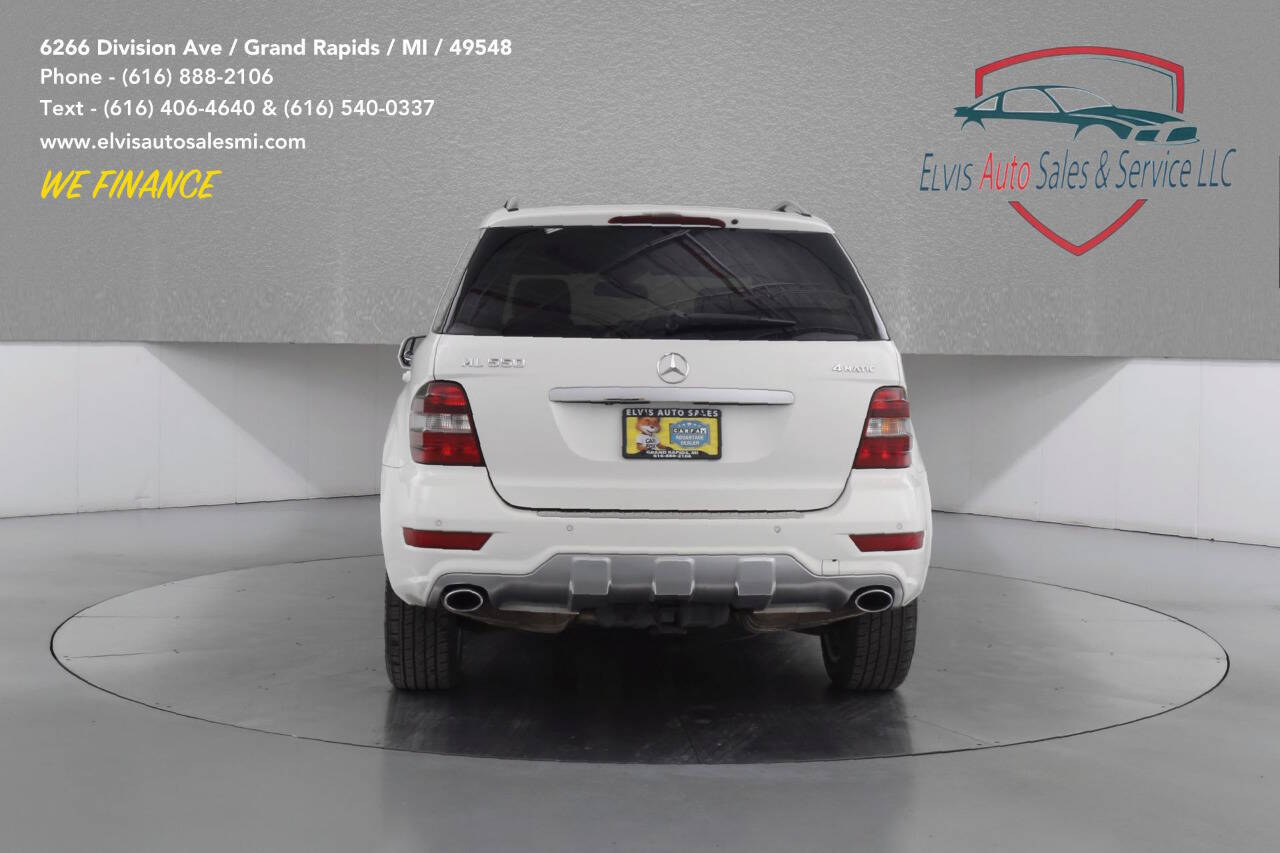 Mercedes-Benz ML 550 снимка Mercedes-Benz ML 550
