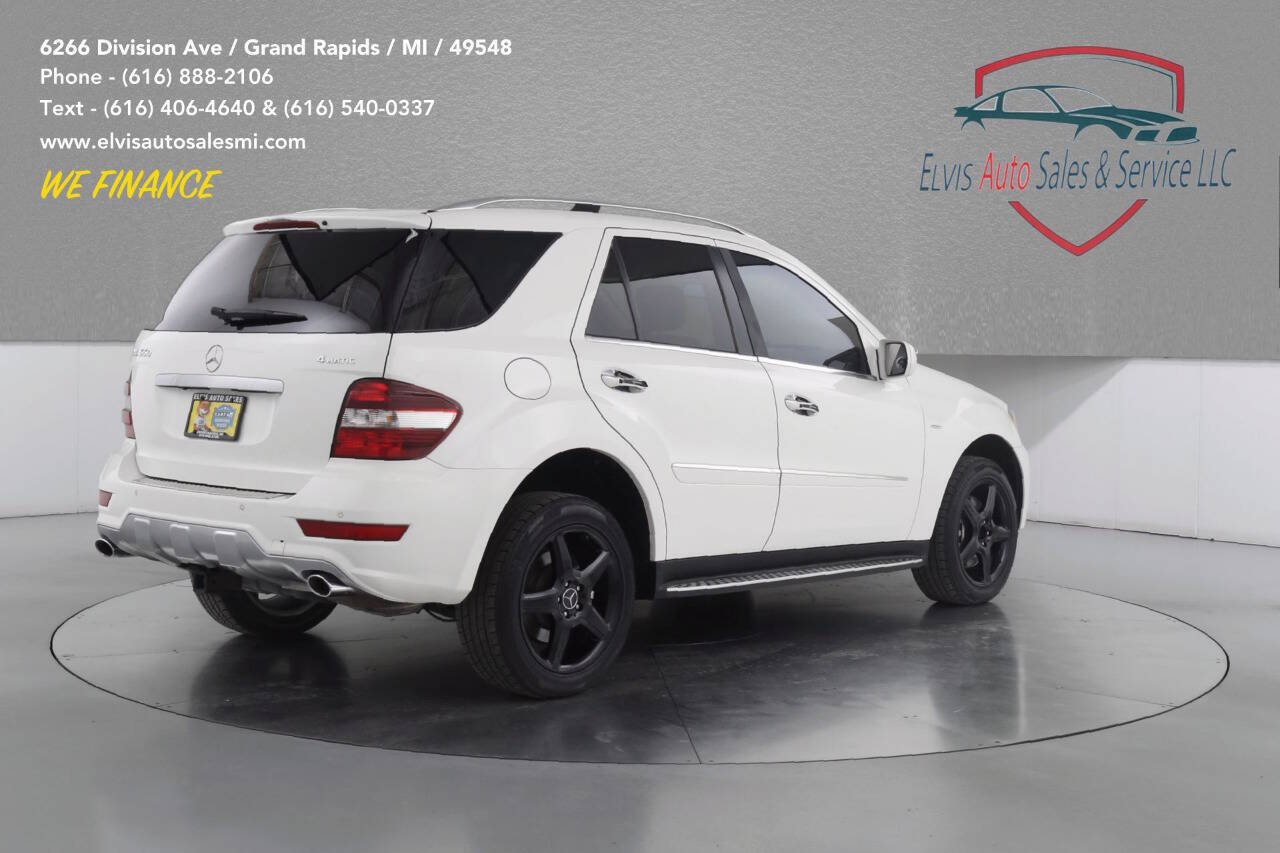Mercedes-Benz ML 550 снимка Mercedes-Benz ML 550