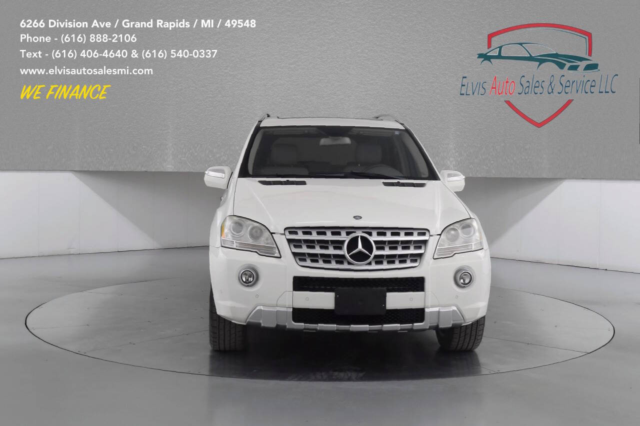 Mercedes-Benz ML 550 снимка Mercedes-Benz ML 550