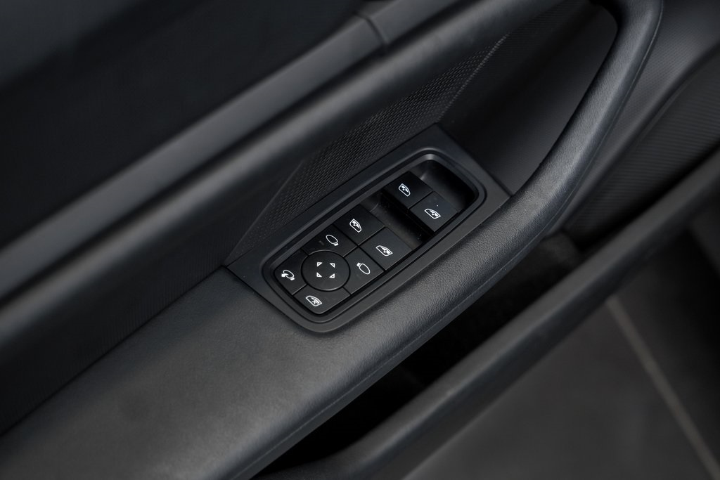 2022 Porsche Taycan 4S AWD