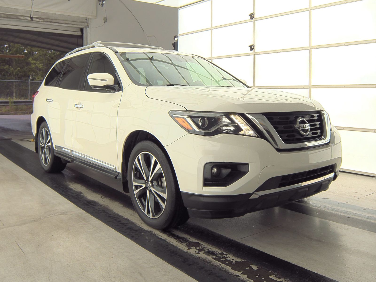 2020 Nissan Pathfinder Platinum FWD