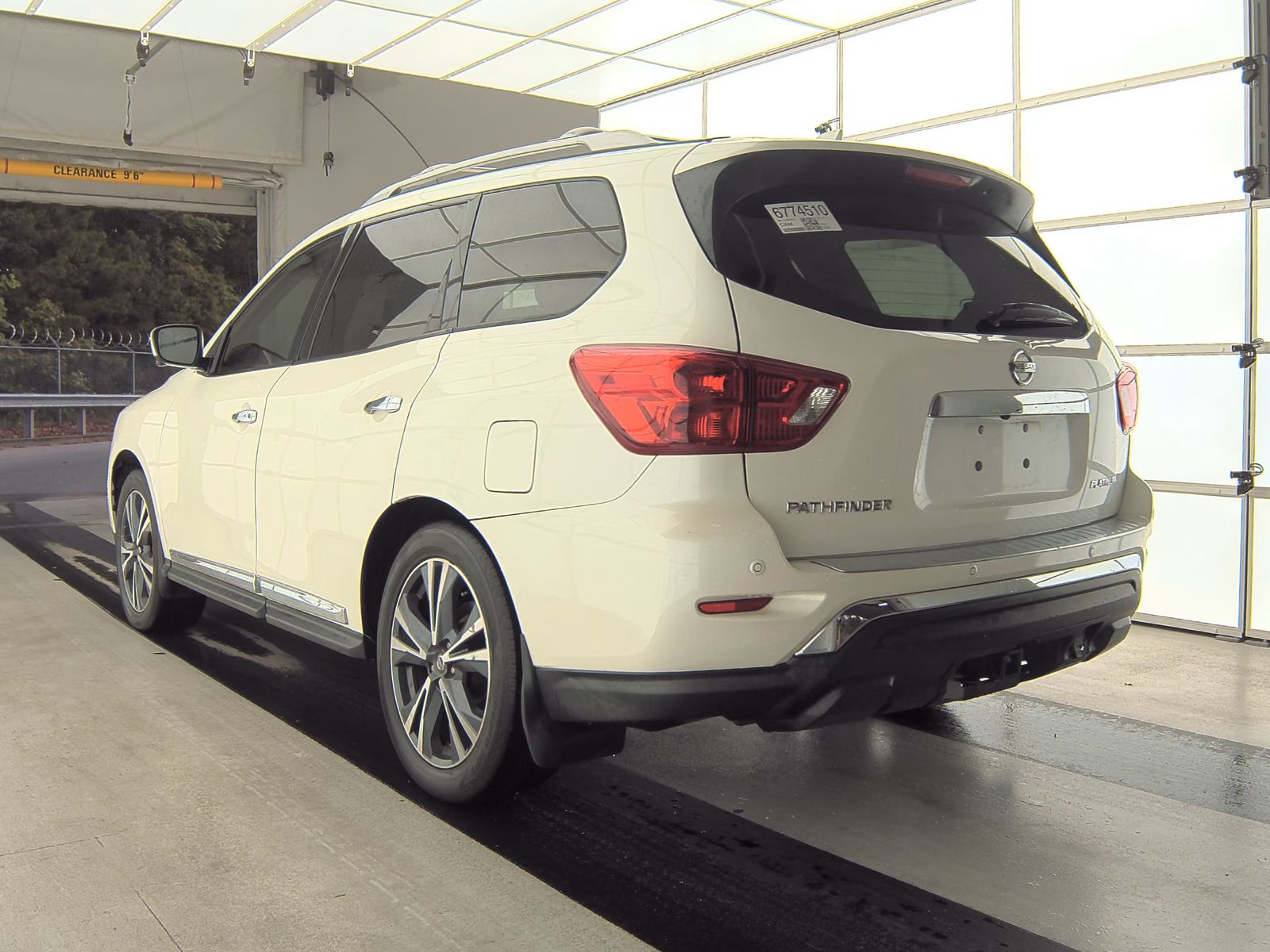 2020 Nissan Pathfinder Platinum FWD