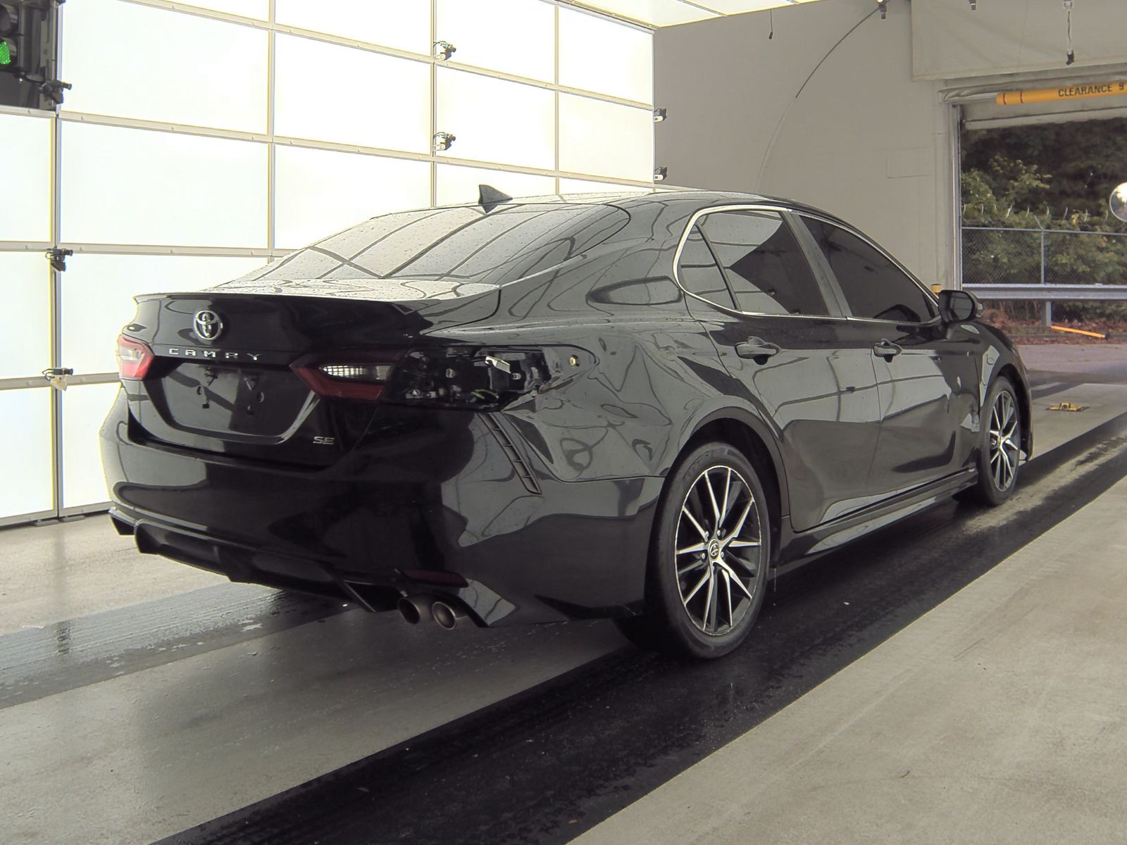 2021 Toyota Camry SE FWD