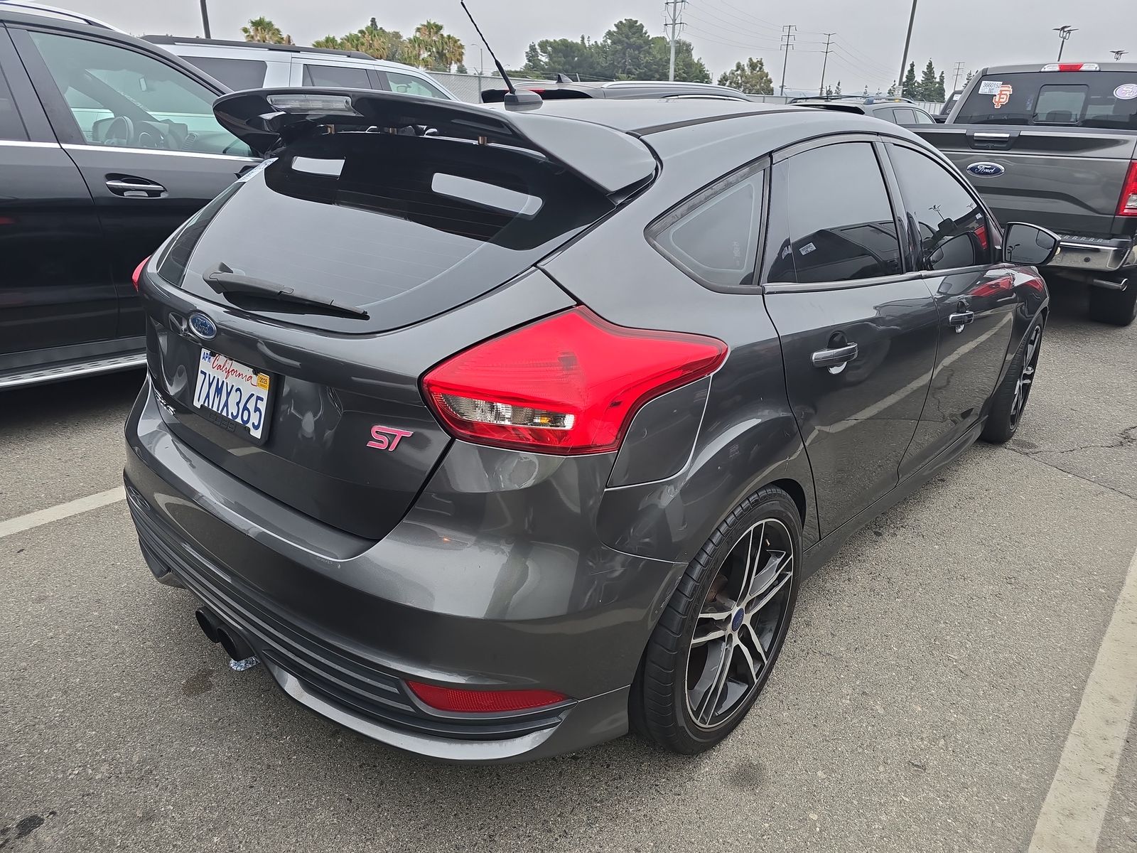 2017 Ford Focus ST FWD
