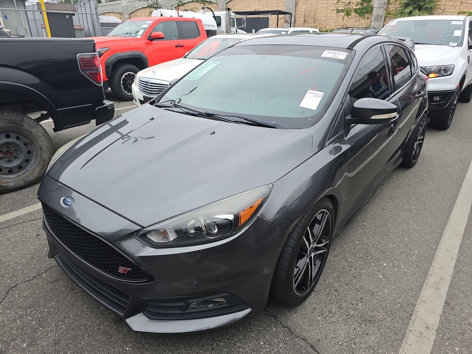 2017 Ford Focus ST FWD